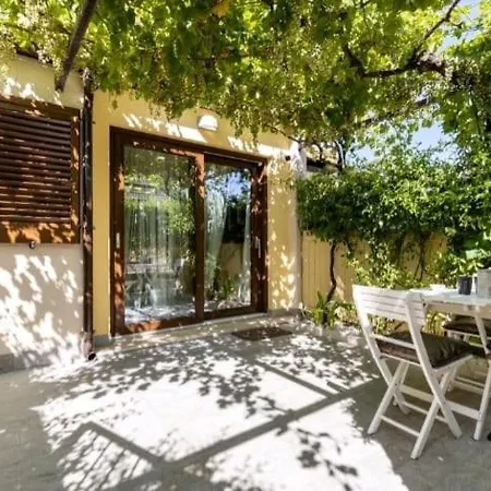 Casa Aurora Apartment *